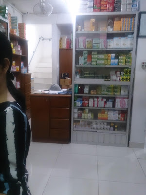 Apotik Vila Delvia