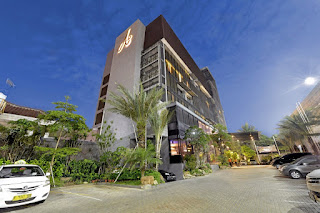 Cosmo Amaroossa Jakarta