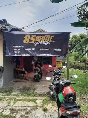 DEVISCOOTERGARAGE