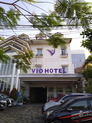 Hotel Caravan