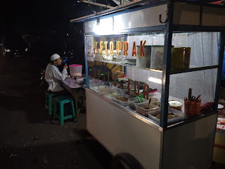 Kedai Mbah N'Dut