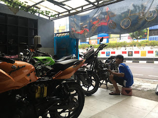 MJ Motor - Bajaj Workshop