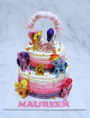 NAULY CAKES