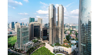 The Ritz-Carlton Jakarta, Mega Kuningan