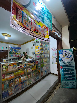 Toko Obat & Kosmetik Yaya