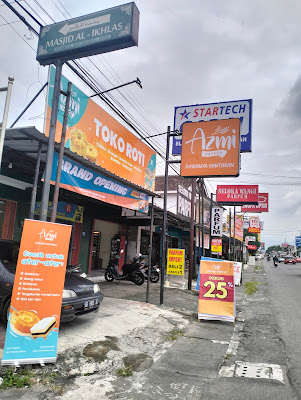 Toko Roti Azmi Bakery cabang Tajem